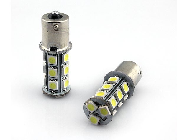 Żarówka LED BA15S do kolumn, światło ciągłe, 24V, 18 diod LED - Super jasnych